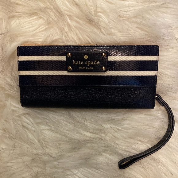 Kate Spade Wallet - Stripe Navy/white - Picture 1 of 6
